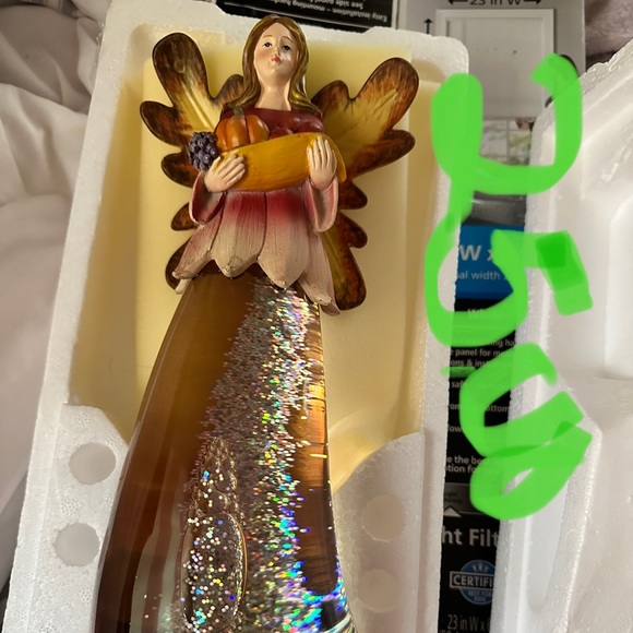 This picture does not do this thing justice light up sparkly angel - Picture 1 of 1